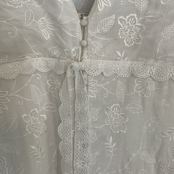 Alice + Olivia Off White Stori White Eyelet Midi Dress Size 6 NWOT - Picture 3 of 14